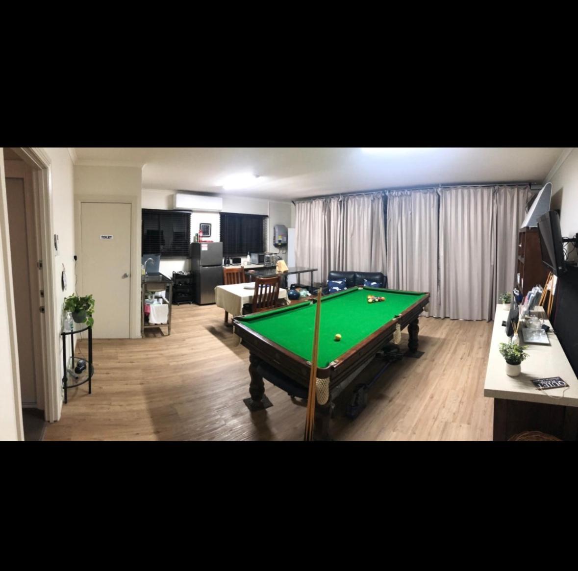 Semi-Private Half House With Games Room & Jacuzzi In Maiden Gully, 本迪戈 外观 照片